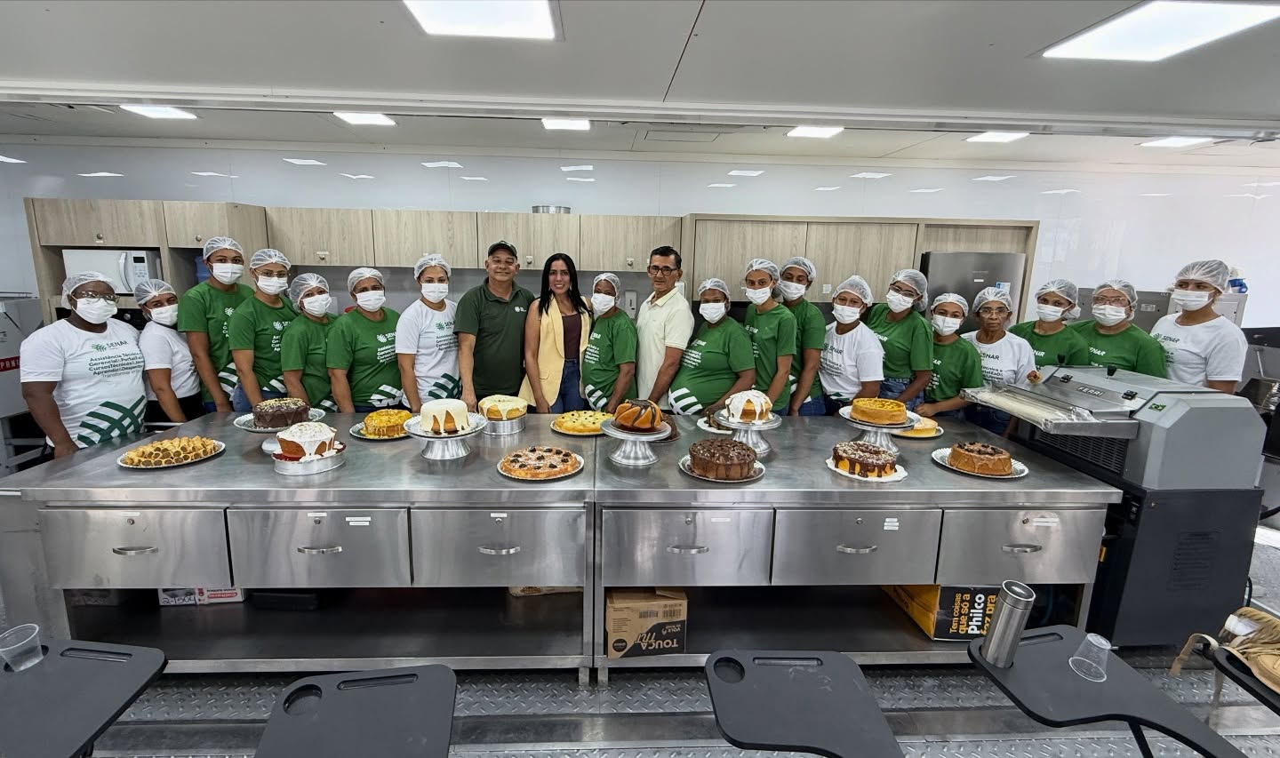 Chegamos ao encerramento do curso de Bolos Artesanais, realizado por meio da carreta-escola do SENAR